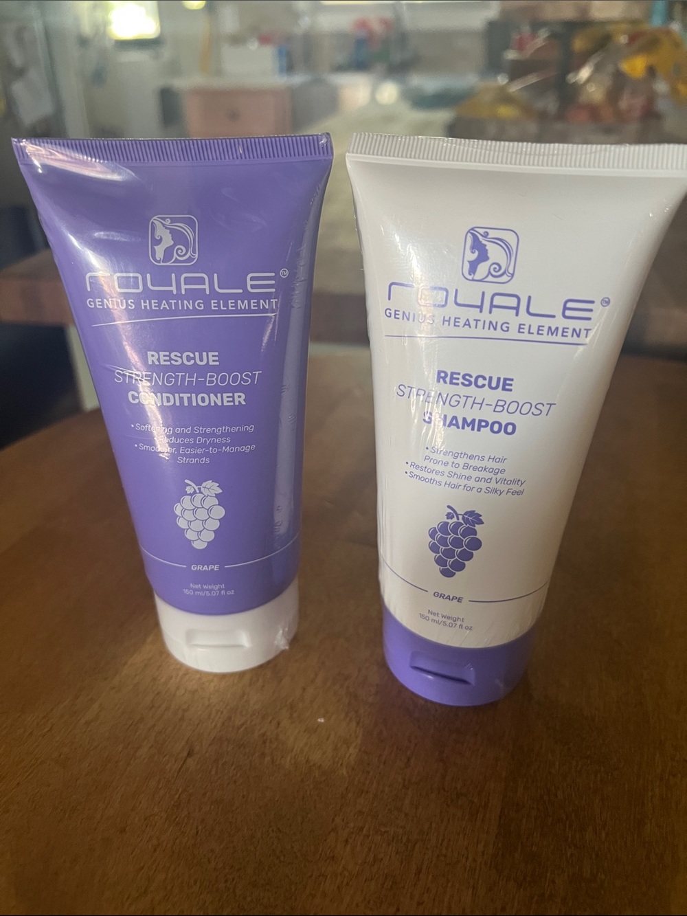 Rescue Strength-Boost Shampoo — Grape (Purple)